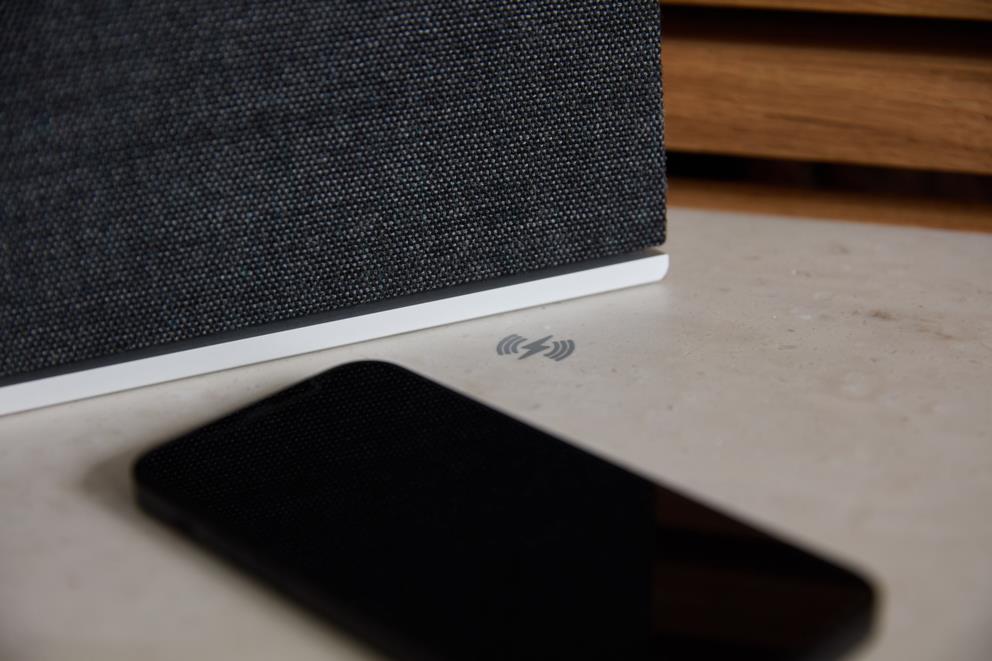 bed-adjustable-dux-bang-olufsen-pie-3.jpg