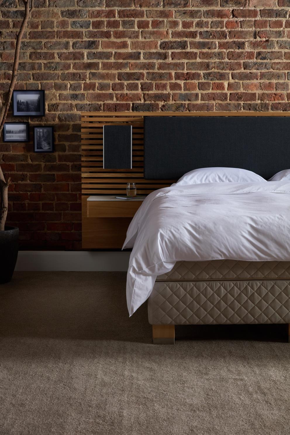 bed-adjustable-dux-bang-olufsen-pie-9.jpg